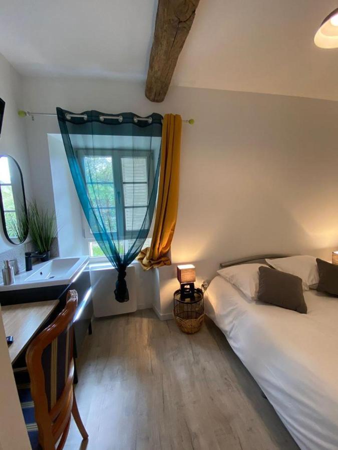 L'Annexe Du Chateau De Saint Genix 外观 照片