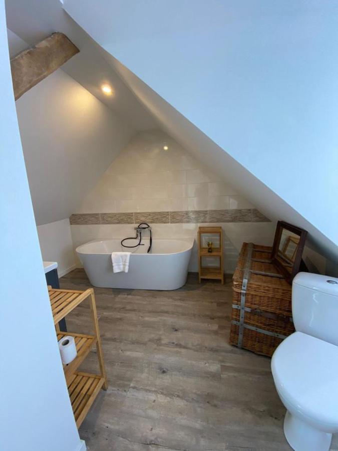 L'Annexe Du Chateau De Saint Genix 外观 照片