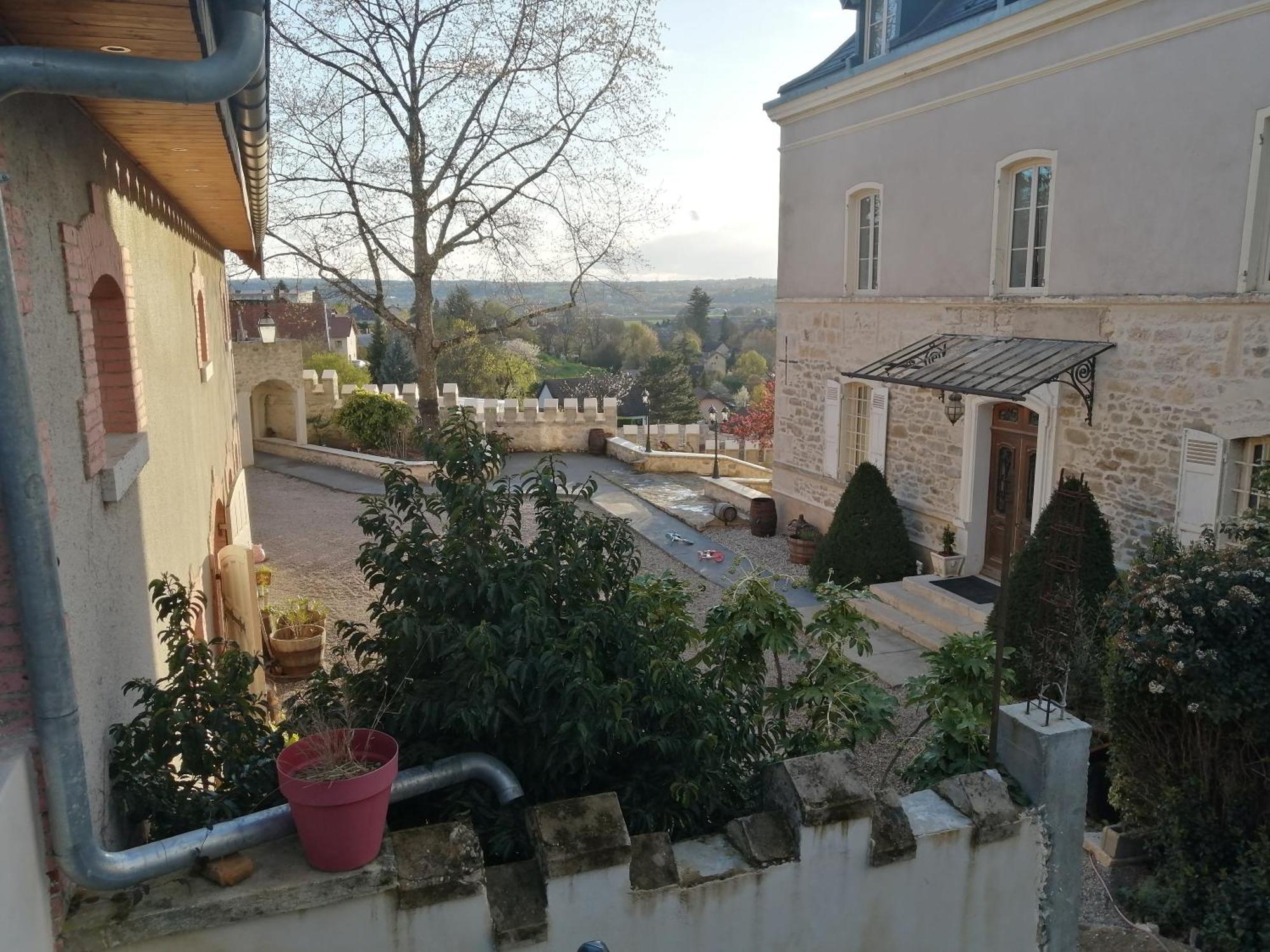 L'Annexe Du Chateau De Saint Genix 外观 照片
